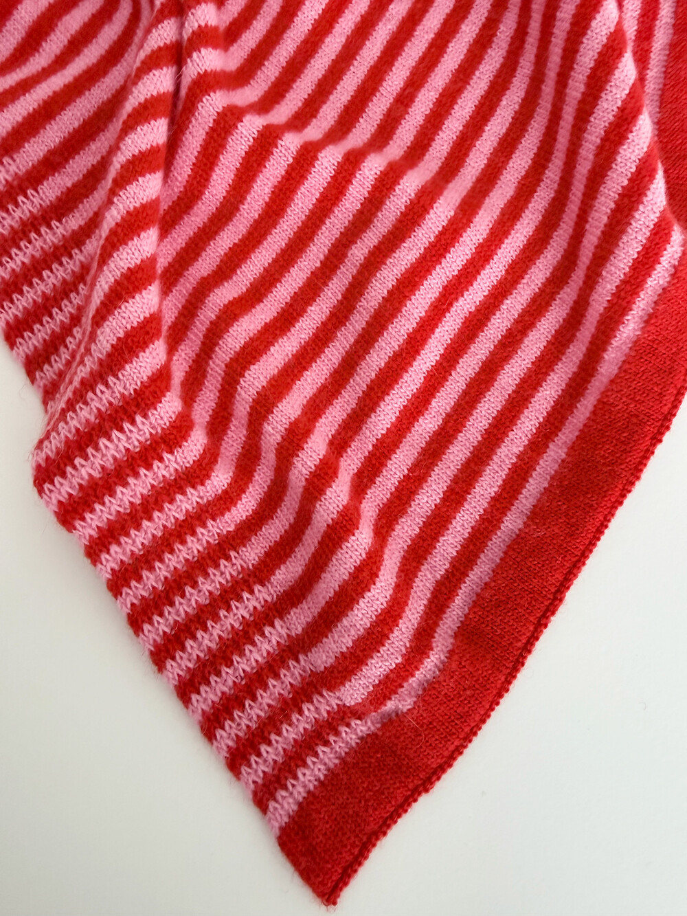 Schal Cosy Chic Stripes Lipstick Red / Fabulous Candy