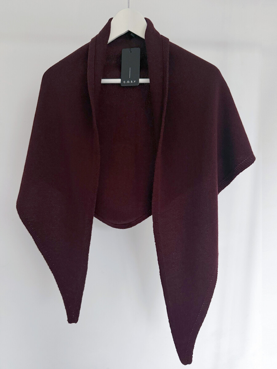 Cosy Chic Triangle Dark Burgundy