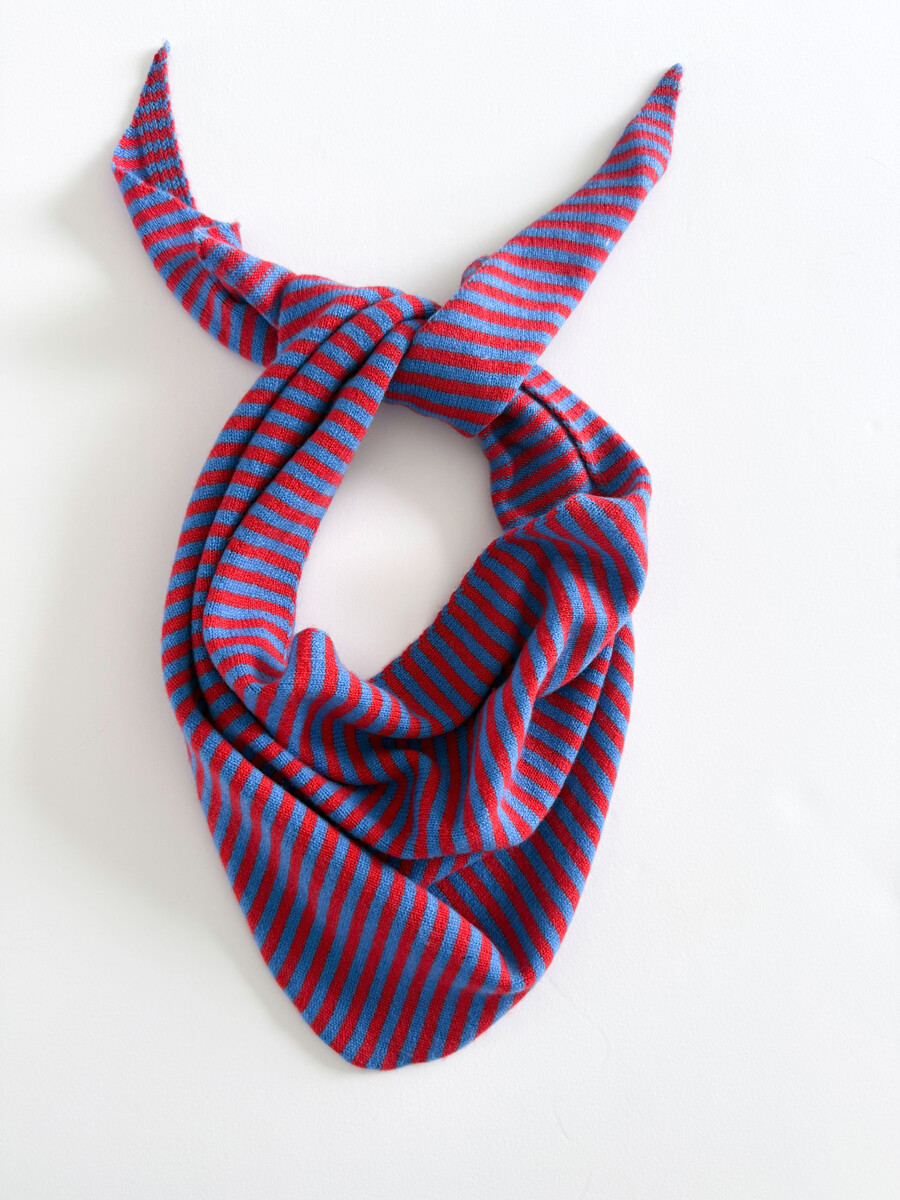 Schal Cosy Triangle Small Azure/Ruby