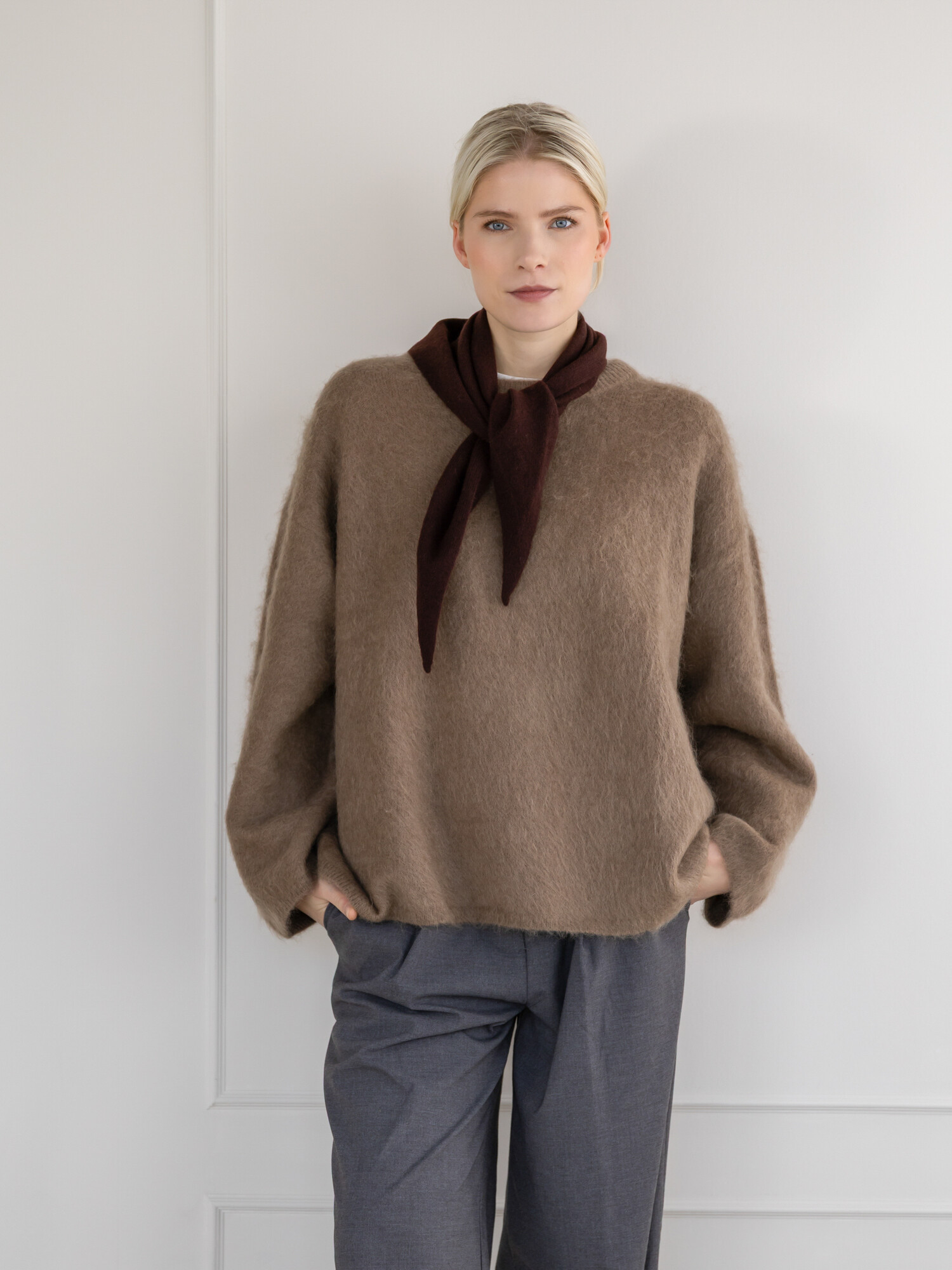 Sjaal Cosy Triangle Small Hickory