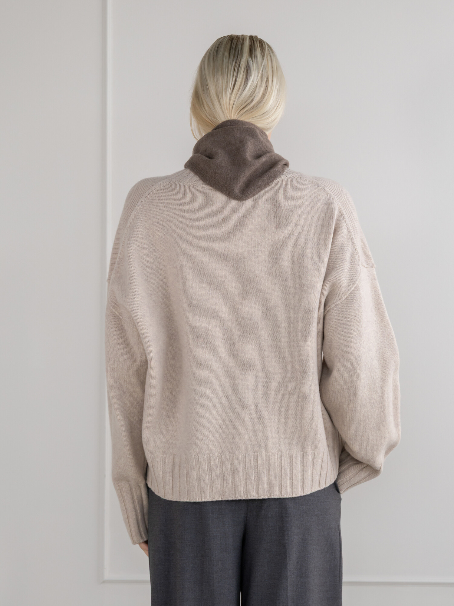 Sjaal Cosy Triangle Small Dark Brown