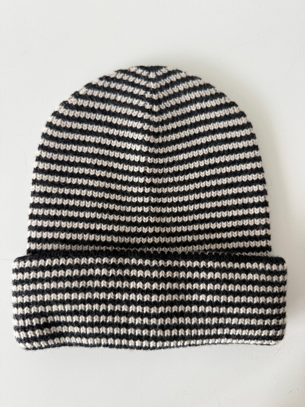 Cosy Beanie Solid Black - Light Sand