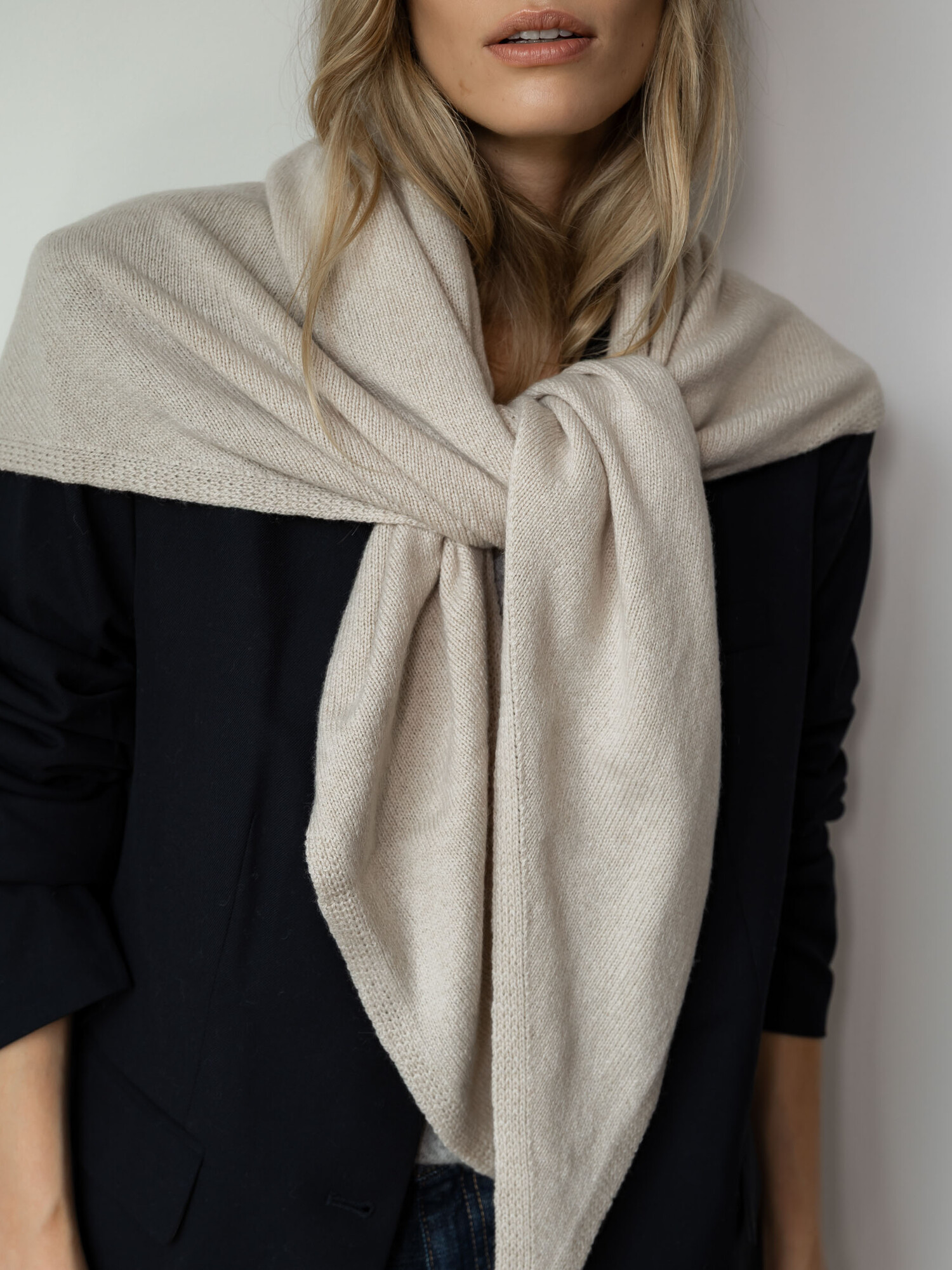 Cosy Chic Triangle Light Sand