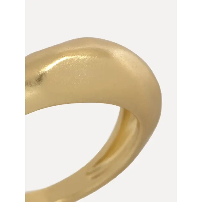 GIOIA HAMMERED RING Gold