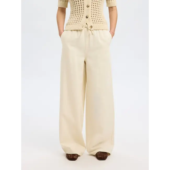 TINNI RELAXED DENIM PANTS Ecru