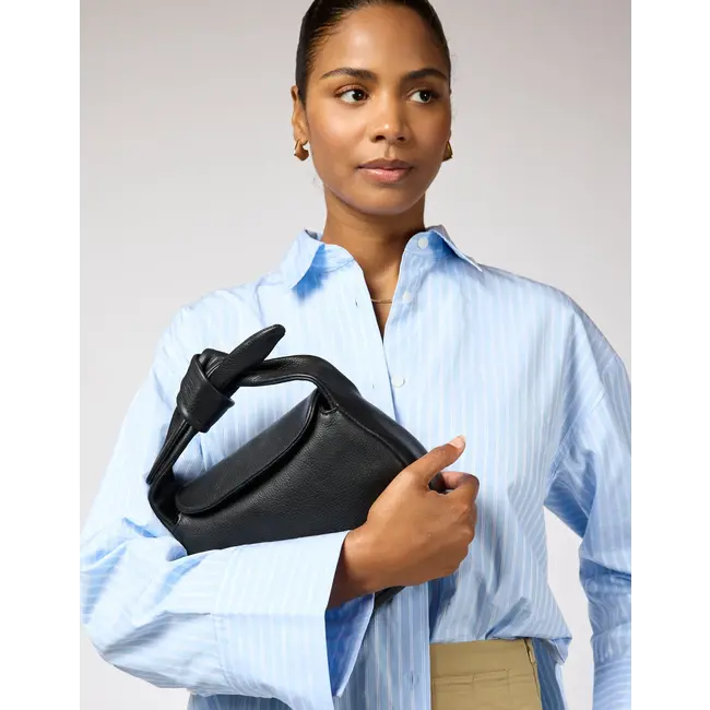 COCO CROISSANT BAG Black