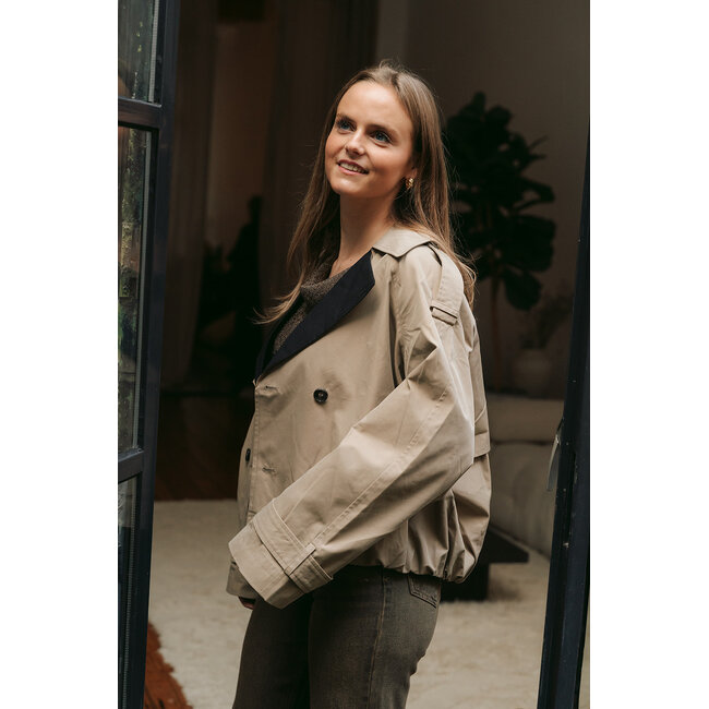 ELVA SHORT TRENCH Sepia Tint