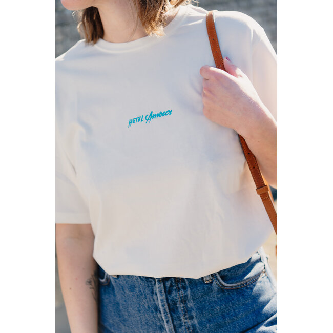 VIGGA HOTEL AMOUR TEE Egret