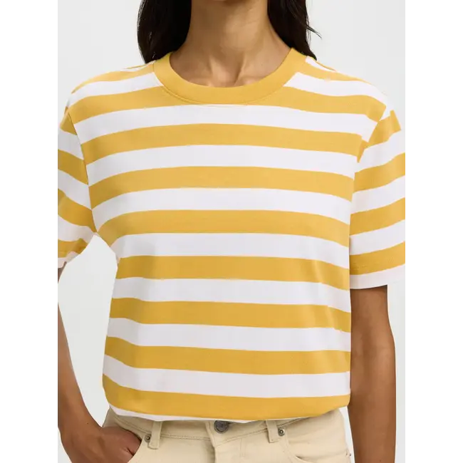 ESSENTIAL STRIPED BOXY TEE Ochre