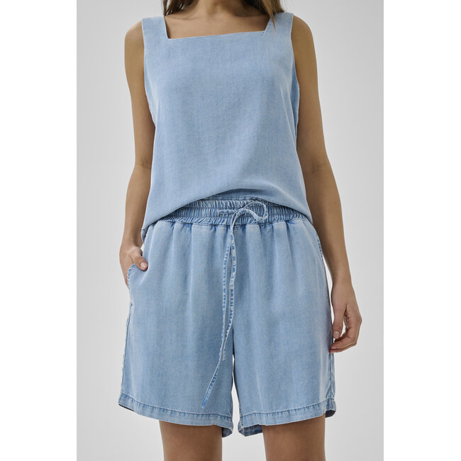 NELLY SHORTS Light Blue