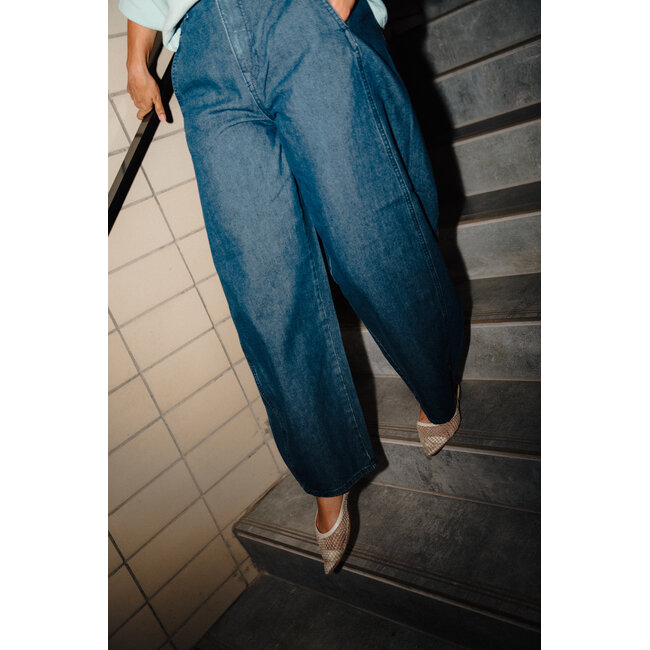 BELLA BARREL JEANS Medium Blue