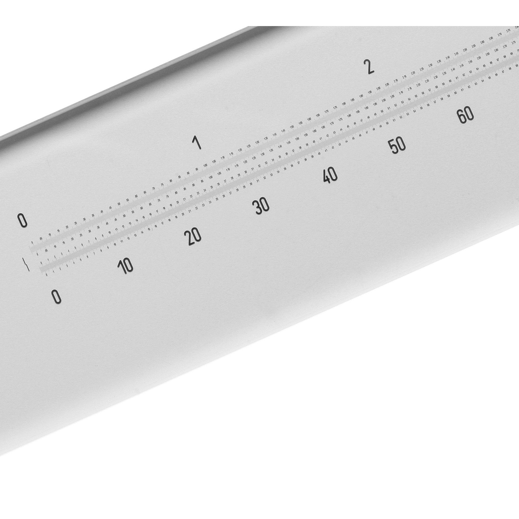La escala de vidrio de precisión con el calibrador adicional