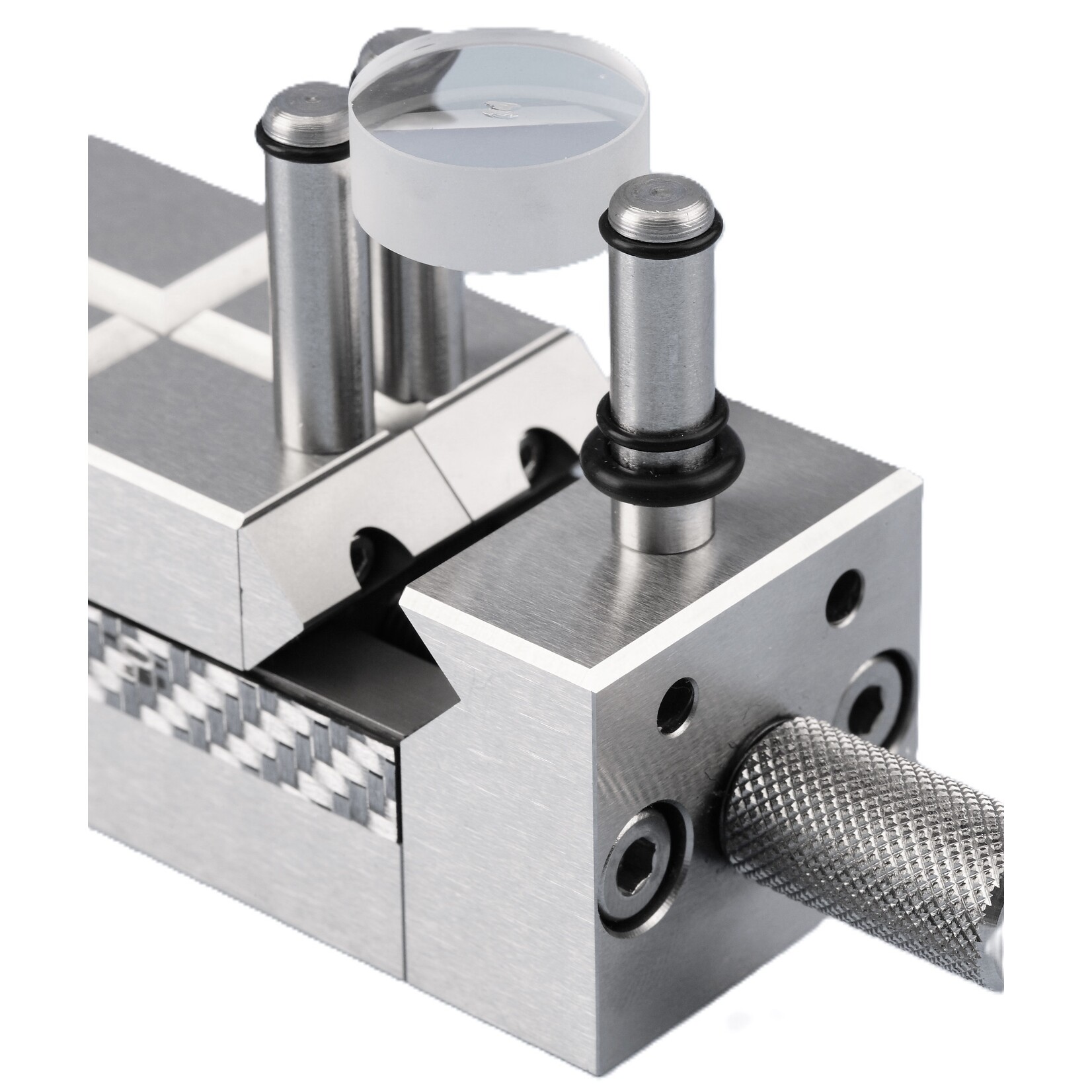 Universal precision vice for sensitive clamping