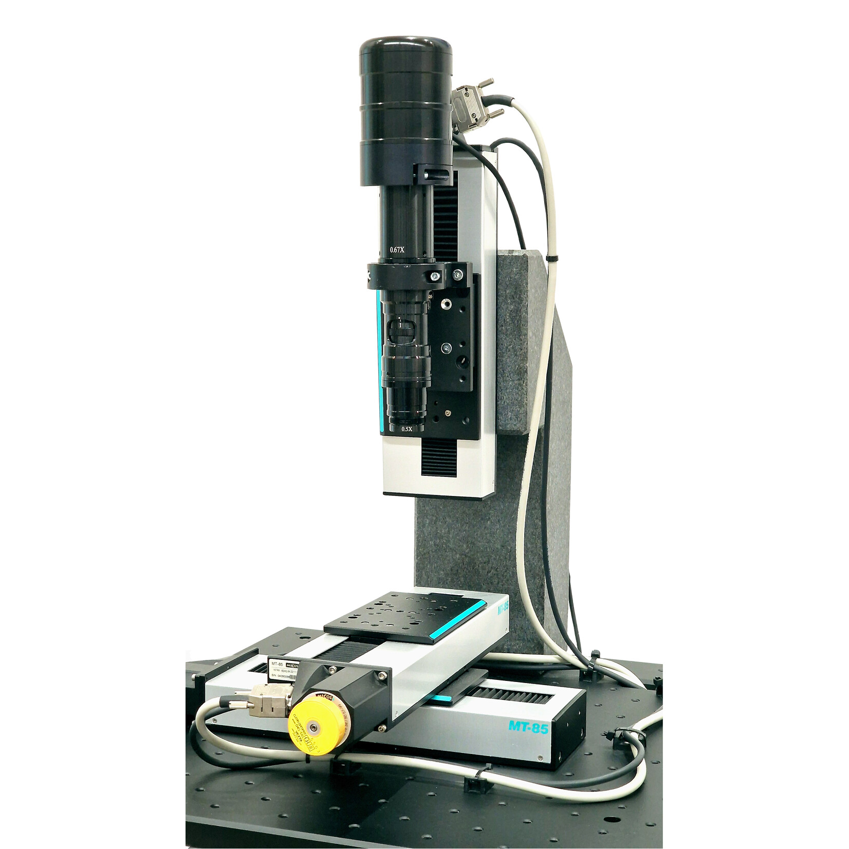 Sistema de medición especial con ejes motorizados y  sistemas de medición en X, Y y Z, incl. óptica con zoom