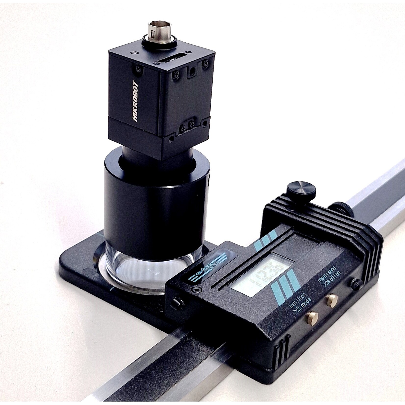 USB camera system for process-safe and ergonomic measuring