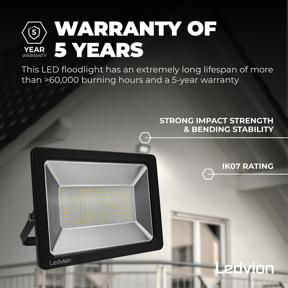 Ledvion LED Breedstraler 150W – 18000 Lumen – 4000K - Quick Connector - 5 Jaar garantie Ledvion LED Breedstraler 150W – 18000 Lumen – 4000K - Quick Connector - 5 Jaar garantie