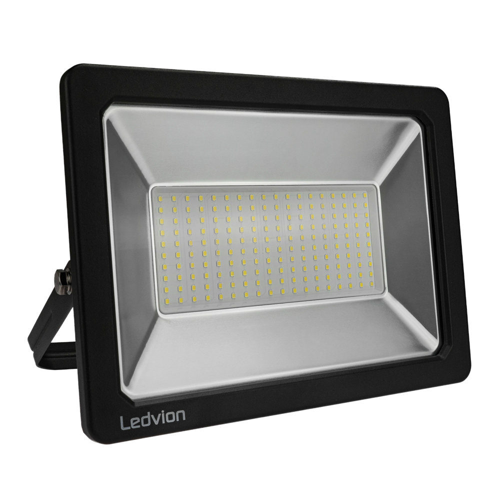 Ledvion LED Breedstraler 150W – 18000 Lumen – 6500K - Quick Connector - 5 Jaar garantie Ledvion LED Breedstraler 150W – 18000 Lumen – 6500K - Quick Connector - 5 Jaar garantie