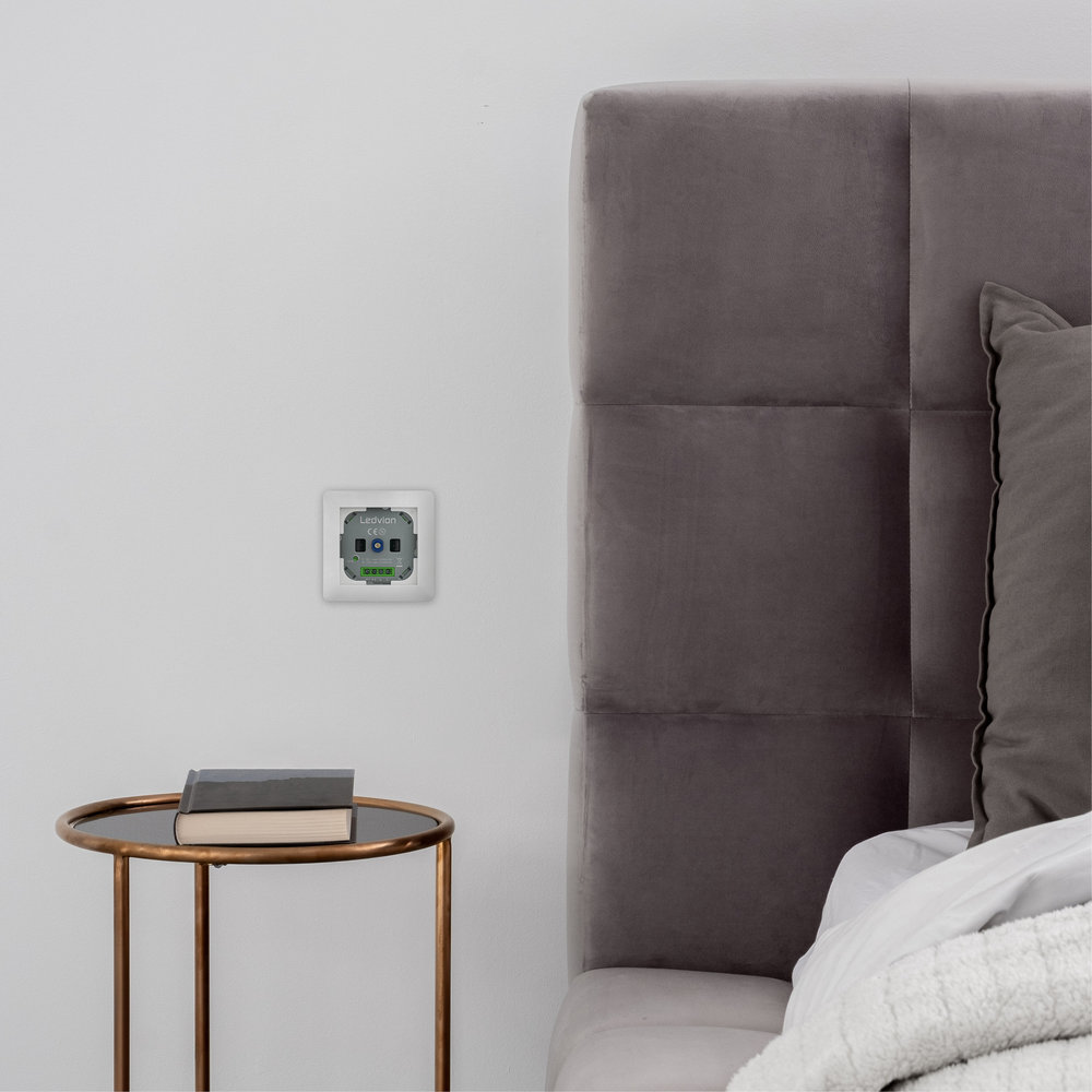 Ledvion LED Dimmer 5-600 Watt 220-240V - Fase Afsnijding - Universeel - Compleet Ledvion LED Dimmer 5-600 Watt 220-240V - Fase Afsnijding - Universeel - Compleet