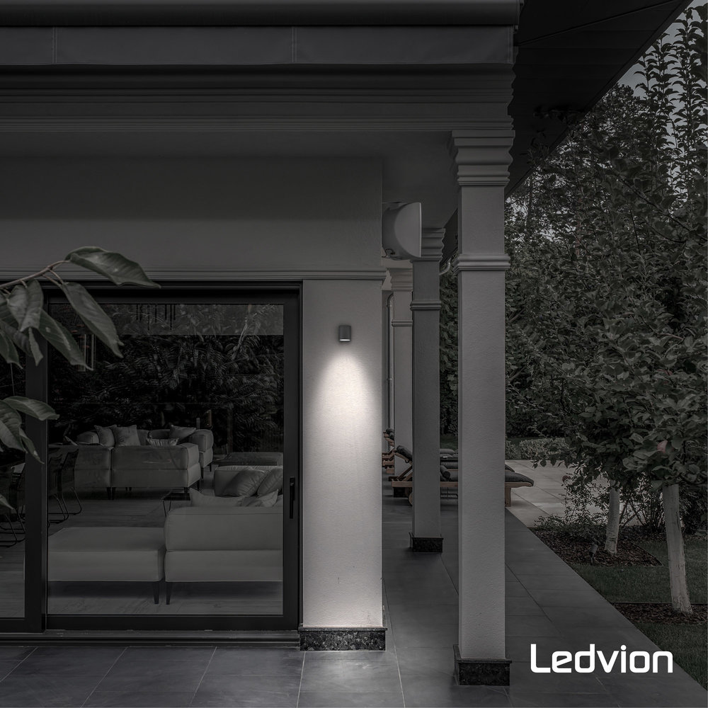 Ledvion Wandlamp buiten - Rond Antraciet - 1 Zijdig Ledvion Wandlamp buiten - Rond Antraciet - 1 Zijdig