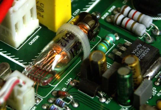 PrimaLuna Super Tubeclock