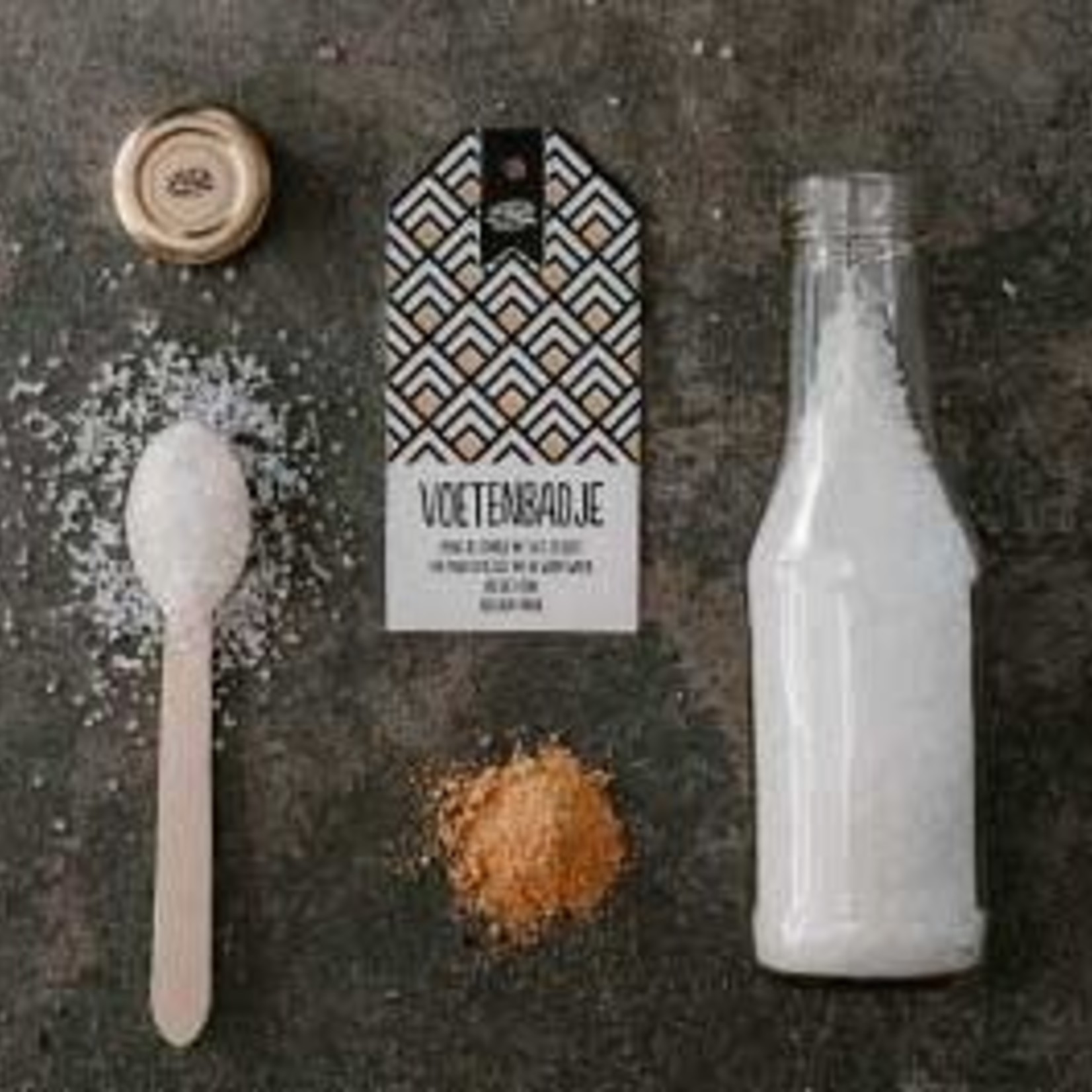 Totale leegverkoop van 100%LEUK Luxe voetenbadje