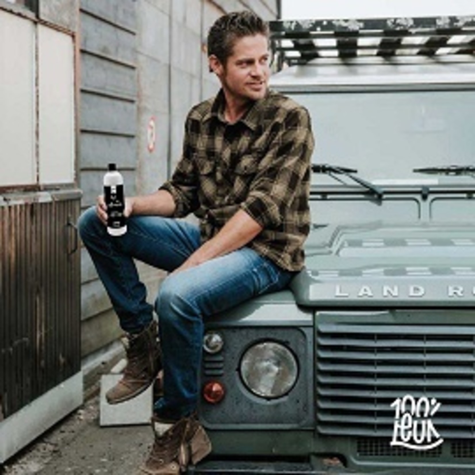 Totale leegverkoop van 100%LEUK Autoshampoo