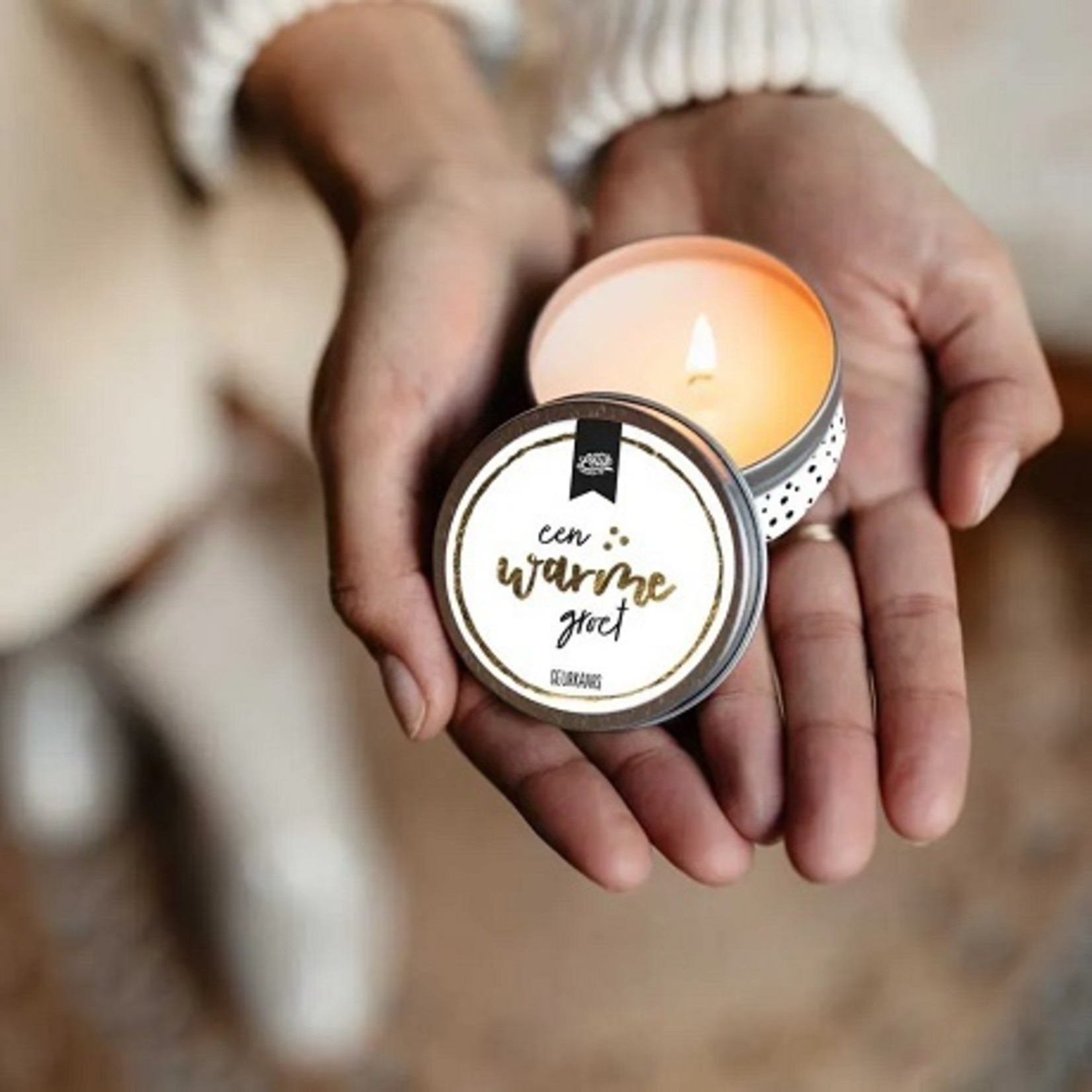 Totale leegverkoop van 100%LEUK Geurkaarsjes in blikje (varianten)