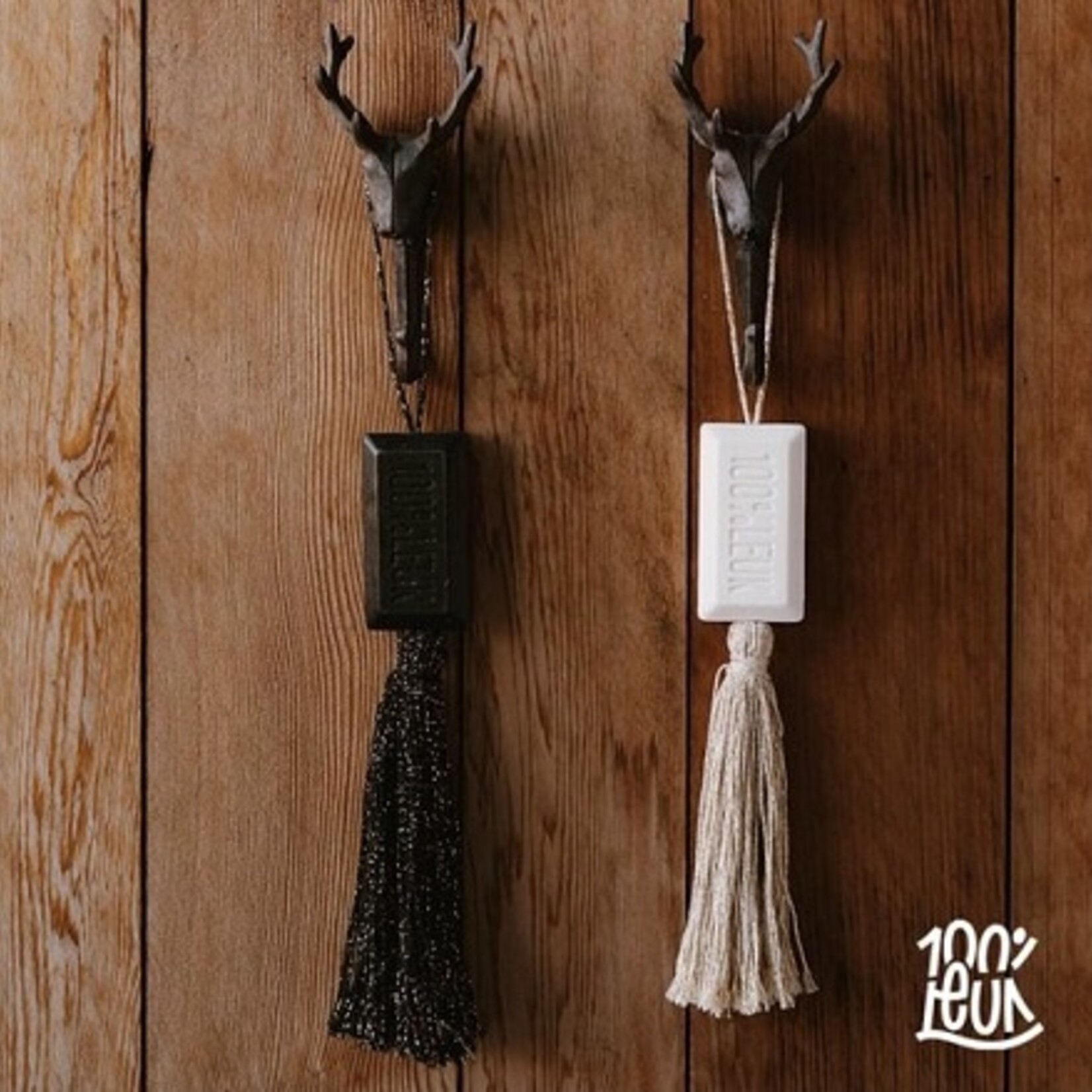 Totale leegverkoop van 100%LEUK Zeepkettingen