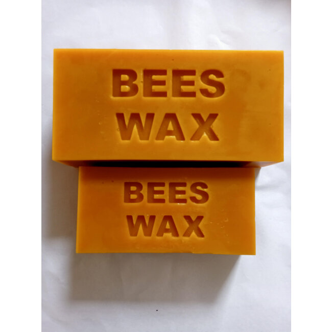 Schone reeds gezuiverde bijenwas