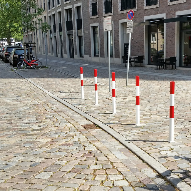 PARAT B afzetpaal + grondhuls - Ø 60 mm - geen kettingogen - rood/wit