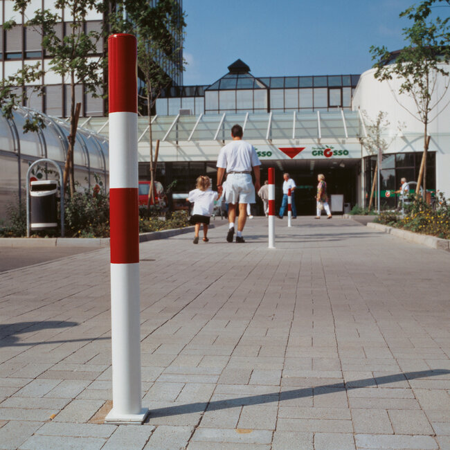 PARAT B afzetpaal + grondhuls - Ø 76 mm - geen kettingogen - rood/wit