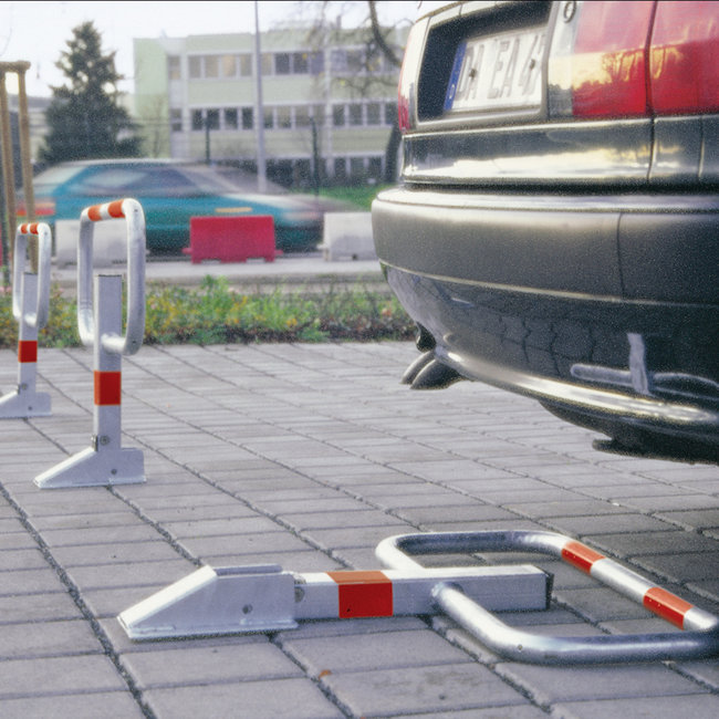 SESAM Arceau de stationnement Privaat sur platine – galvanisé