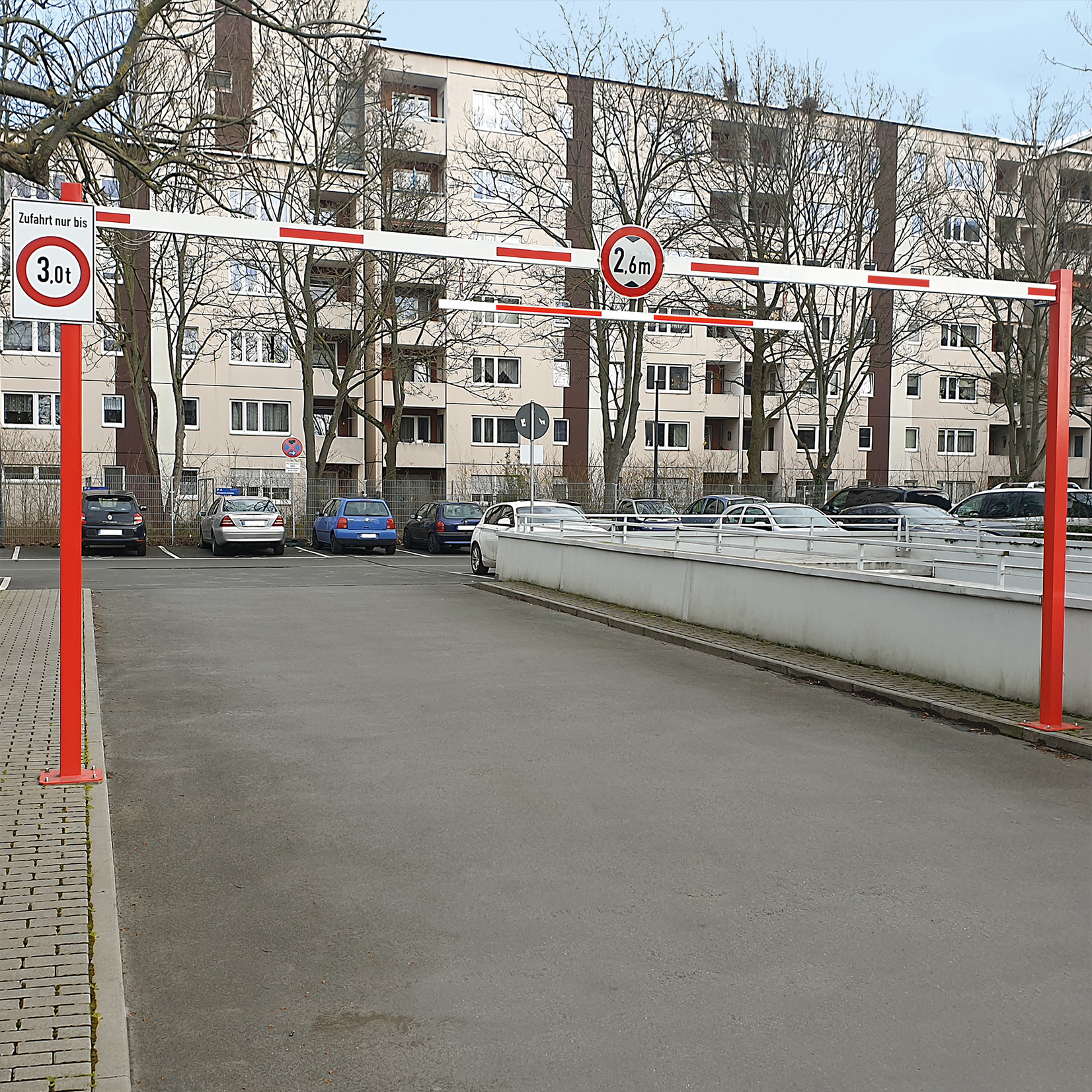 COMPACT doorgang- en hoogtebegrenzer - 10230 x 3010 mm - rood/wit
