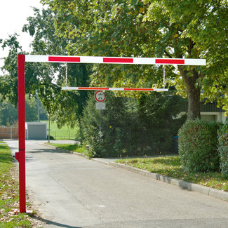 COMPACT draaibare hoogtebegrenzer - 2810 x 5205 mm - rood/wit