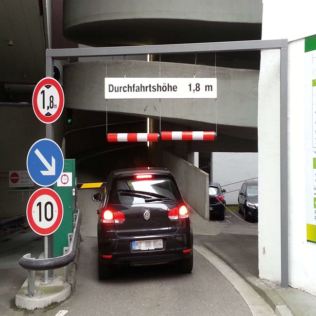 MORION Limiteur de hauteur plastique - Ø 100 x 950 mm - rouge/blanc