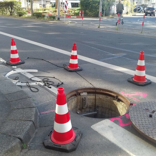 MORION EU Cône réfléchissant 750 mm - classe 1 - rouge/blanc