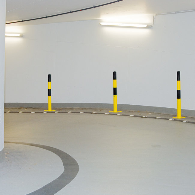 MORION Swing afzetpaal Ø76mm - op voetplaat - verzinkt + geel/zwart - gelakt