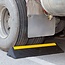 MORION heavy-duty wielstopper voor vrachtwagens en bussen – 1000 × 300 × 150 mm – rubber – met reflectie