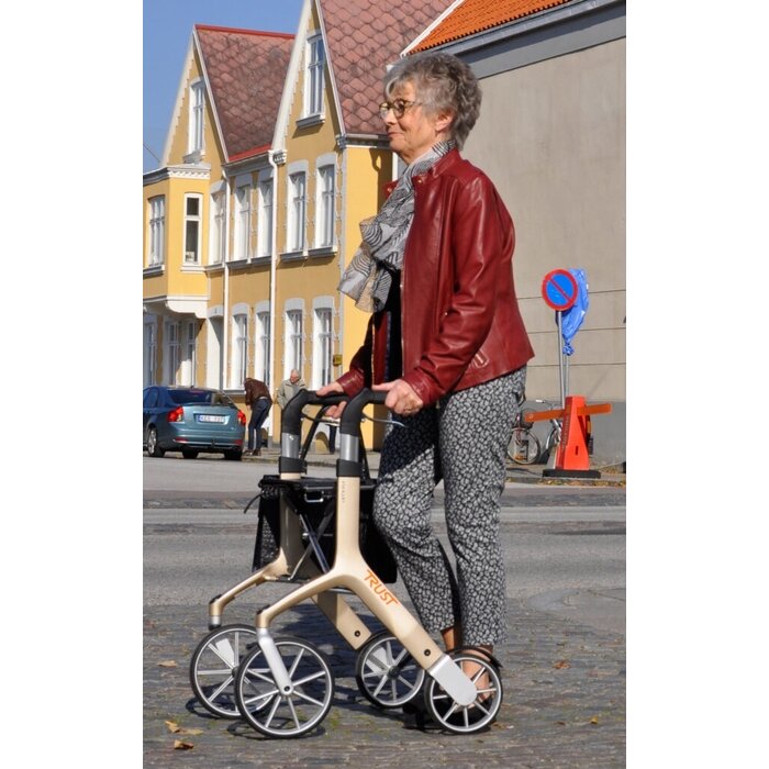 Rollator Trust Care Let's Fly (6,1kg)