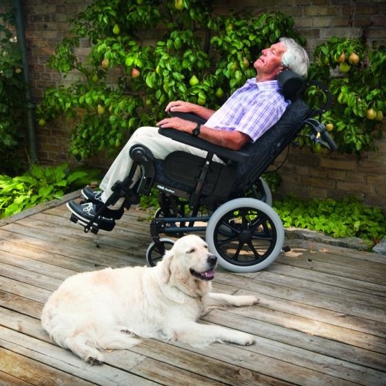 Azalea kantelrolstoel