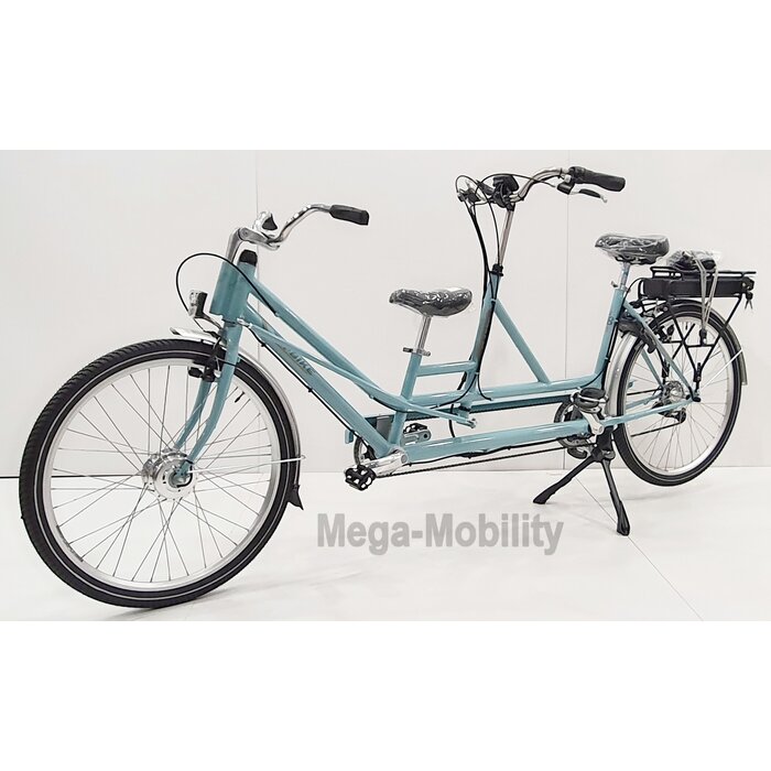 Tweewieltandem met achteraan besturing