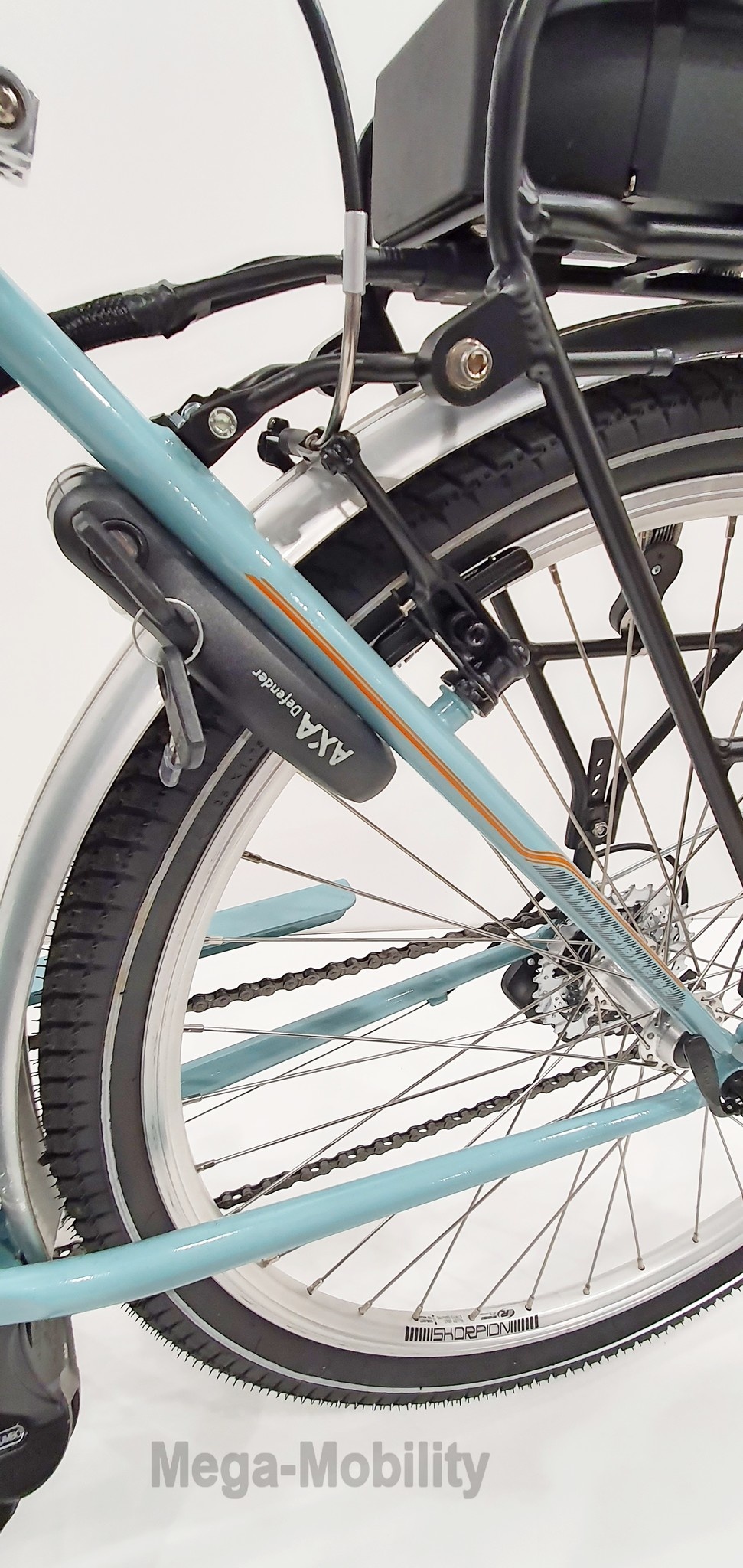 Tweewieltandem met achteraan besturing