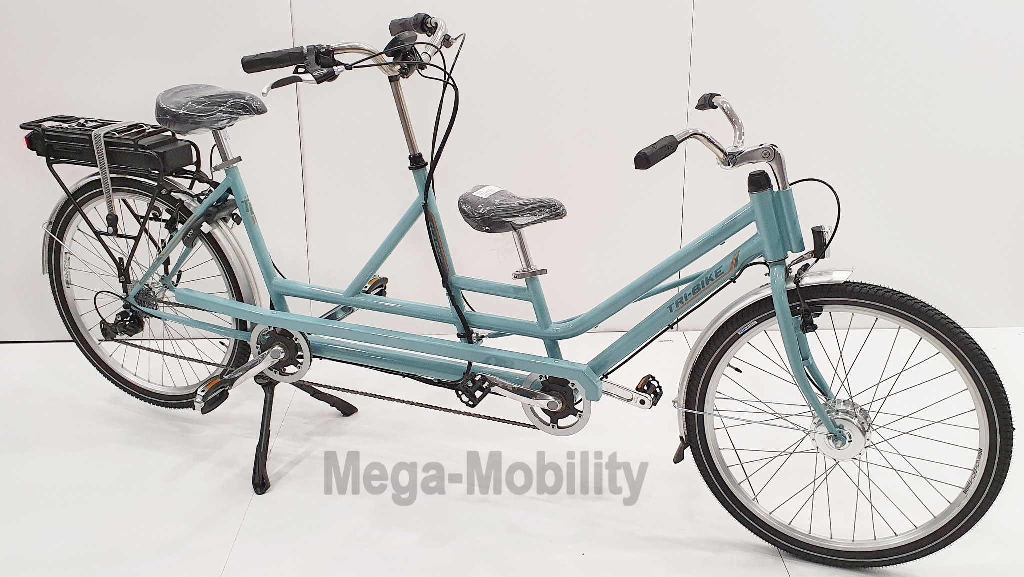 Tweewieltandem met achteraan besturing