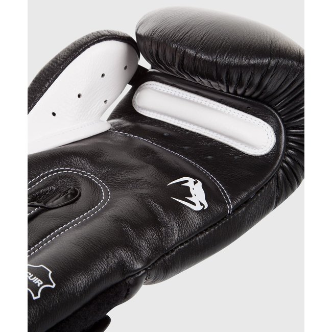 Venum GIANT 3.0 - BOKSHANDSCHOENEN - NAPPA LEATHER - BLACK/WHITE