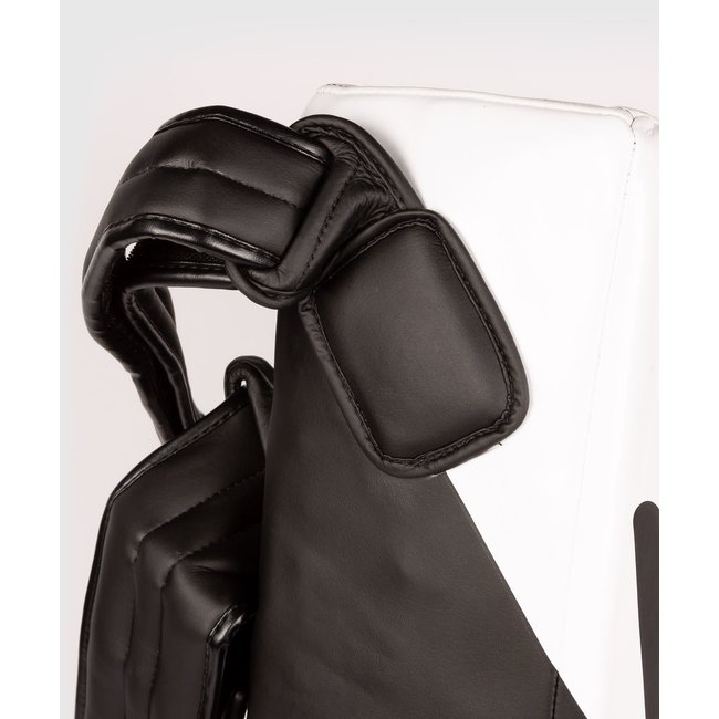 Venum trapkussen - Satchel Kick Shield - Black/White