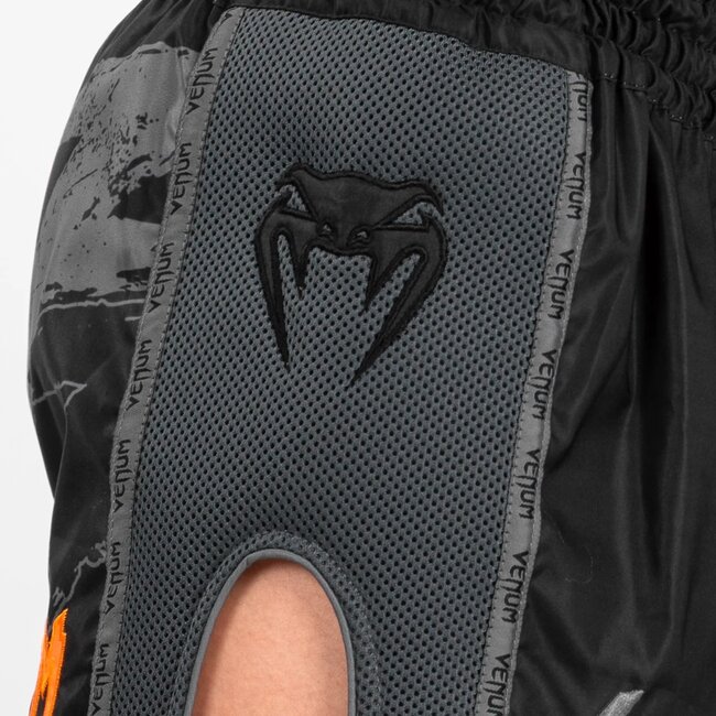Venum S47 Muay Thaï Kickboxing Shorts Black Orange