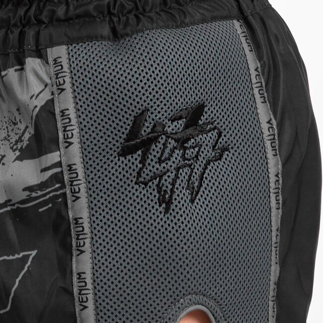Venum S47 Muay Thaï Kickboxing Shorts Black Orange