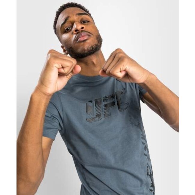 Venum UFC VENUM AUTHENTIC FIGHT WEEK MEN'S SHORT SLEEVE T-SHIRT - GREY