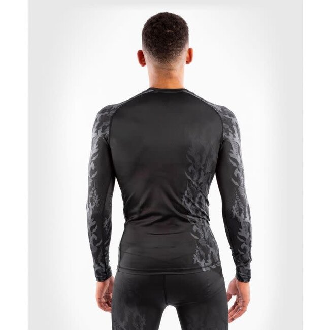 Venum UFC Authentic Fight Week Men's Performance Long Sleeve Rashguard - Zwart