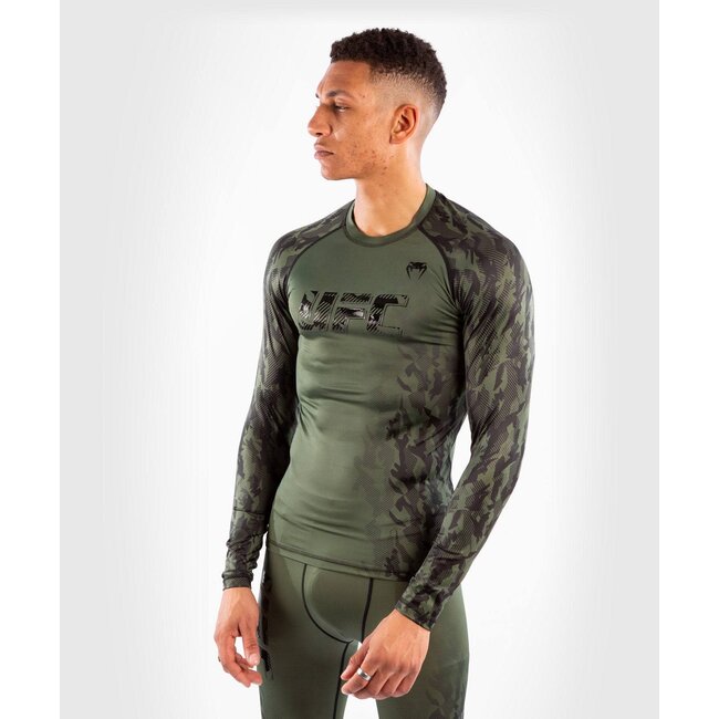Venum UFC Venum Authentic Fight Week Men's Performance Long Sleeve Rashguard - GREEN